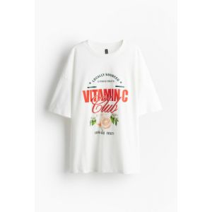 Tricou supradimensionat cu motiv