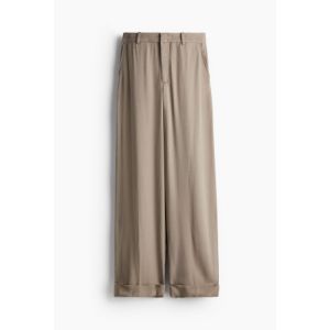 Pantaloni eleganti cu margine intoarsa