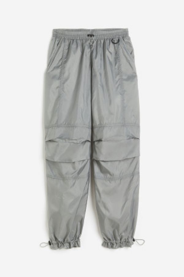  Pantaloni tip parachute hidrofugi